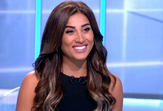 دينا الشربيني تستعرض مهاراتها في الإسكواش (فيديو)