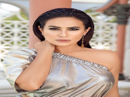 بعد حصولها على جائزة أفضل ممثلة عن "الفيل الأزرق 2".. هند صبري :أشعر بالفخر