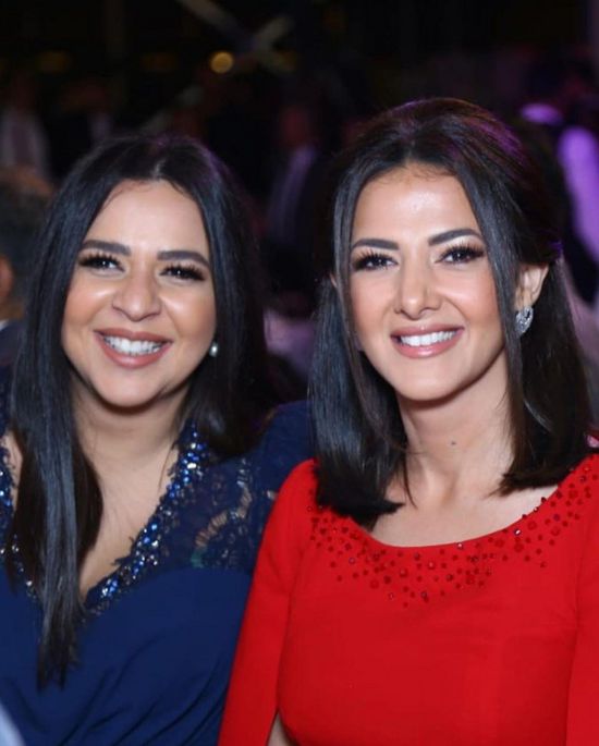 بالصور.. دنيا سمير غانم عن شقيقتها إيمي :"كل حياتي"