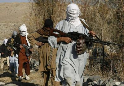 أفغانستان تعتقل 700 إرهابي من مقاتلي داعش وأسرهم