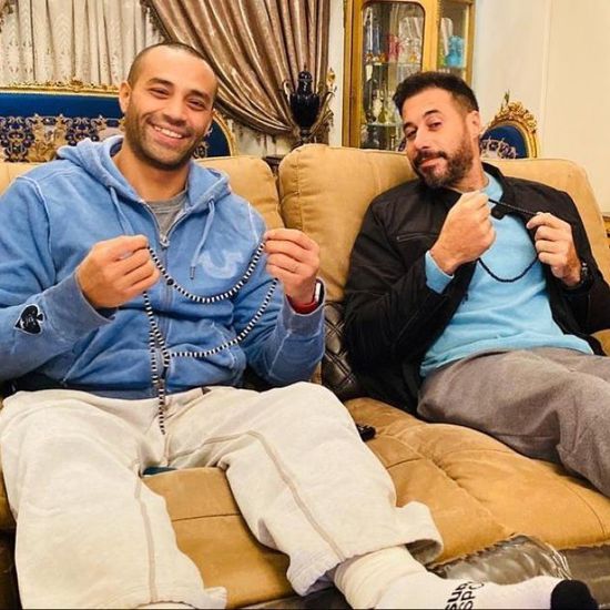 أحمد السعدني بصحبة علاء الشربيني بعد وعكته الصحية الأخيرة (صورة)