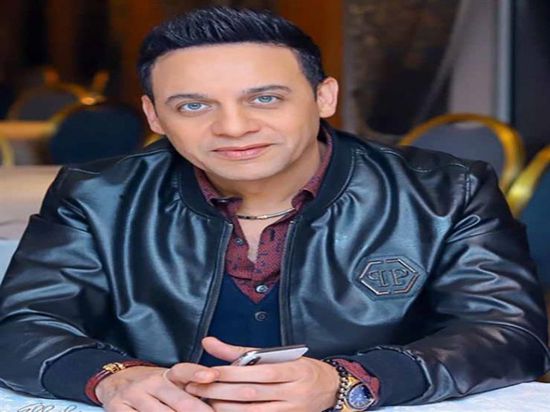 مصطفى قمر يحتفل بعيد ميلاد نجله إياد 