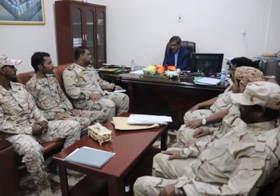 البحسني يوجه بتطوير أداء شعبة التوجيه المعنوي