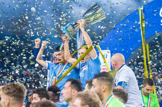استقبال الأبطال للاتسيو بعد الفوز بالسوبر الإيطالي أمام يوفنتوس