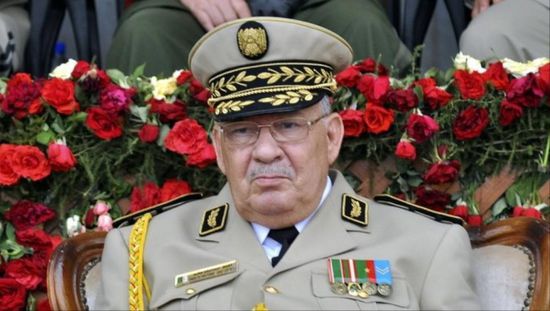 الرئيس التونسي يقدم تعازيه لنظيره الجزائري في وفاة قايد صالح