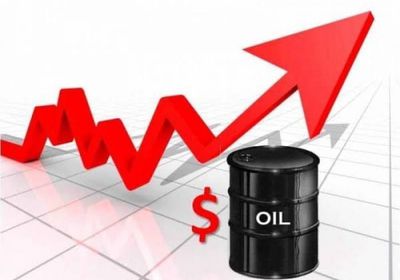 صعود النفط وسط تعاملات ضعيفة وانخفاض مخزونات الخام الأمريكية