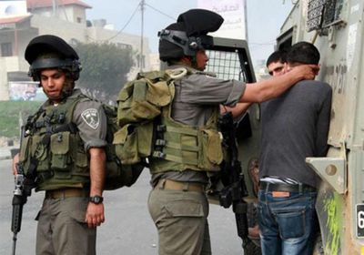 إسرائيل تعتقل 31 فلسطينيا فى الضفة الغربية