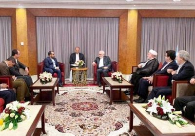 عكاظ السعودية: لقاء متحدث الحوثيين وظريف يفضح تحركات إيران باليمن