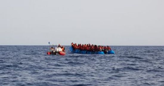 مصرع 7 أشخاص وإنقاذ 64 آخرين إثر غرق قارب يقل مهاجرين بتركيا