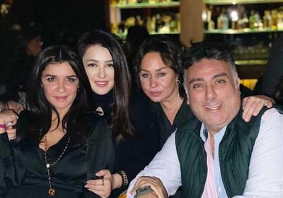 غادة عادل تحتفل بعيد ميلادها بصحبة نجوم الفن (صور)