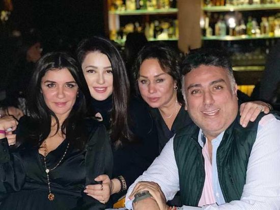 غادة عادل تحتفل بعيد ميلادها بصحبة نجوم الفن (صور)