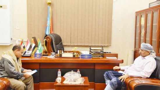 الرئيس الزُبيدي يبحث تعزيز أمن حدود مديرية الصبيحة
