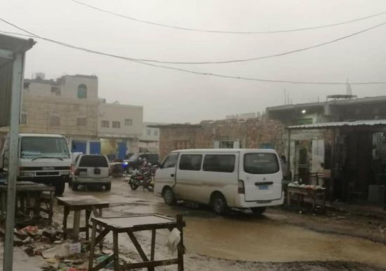 "خليفة الإنسانية" تتأهب بعد أمطار غزيرة على سقطرى