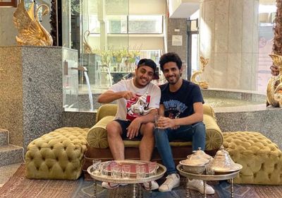 حمدي الميرغني يمازح صديقه أوس أوس ويوجه له هذه الرسالة