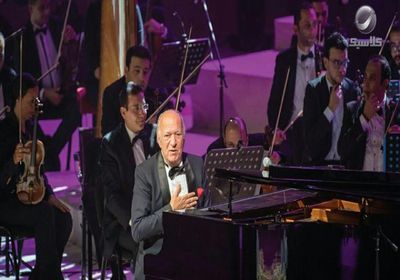 بالفيديو.. عمر خيرت يتألق بحفل شتاء طنطورة