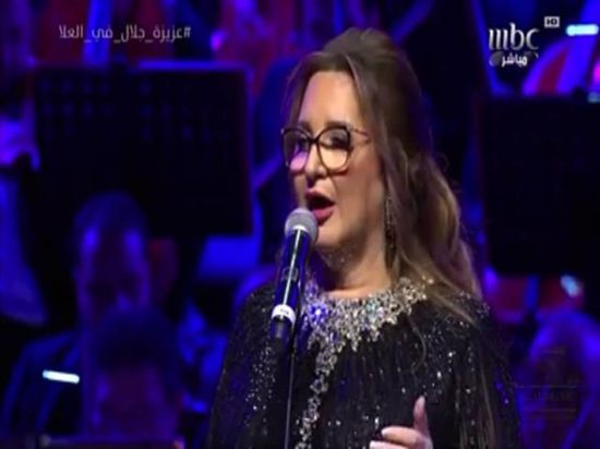 أصالة عن عودة عزيزة جلال للمسرح بعد سنوات :"سحرتني"