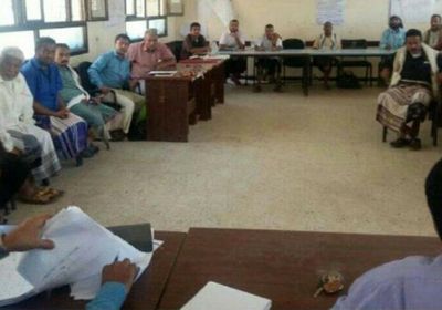 نقابات المعلمين الجنوبيين تحمل وزارة التعليم مسؤولية أزمة الرواتب