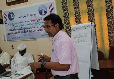 ندوة حول آليات نشر الموروث الشعبي المهري 