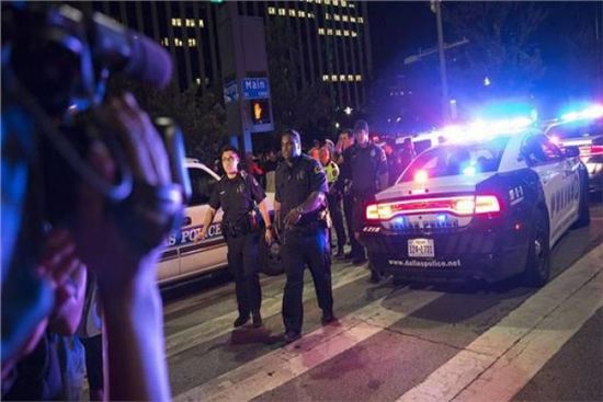 عاجل.. إصابة 3 أشخاص في حادث طعن بنيويورك  