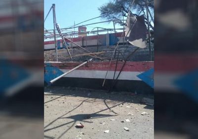 عاجل.. انفجار يستهدف تجمعا عسكريا في ملعب الصمود بالضالع