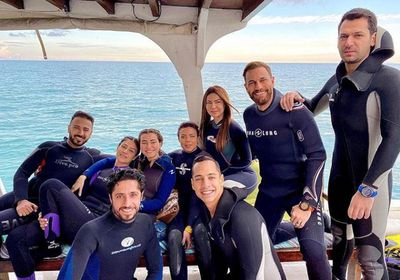 بسمة وناهد السباعي ونيكولا معوض بصحبة مراد يلدرم في كواليس "ماكو"