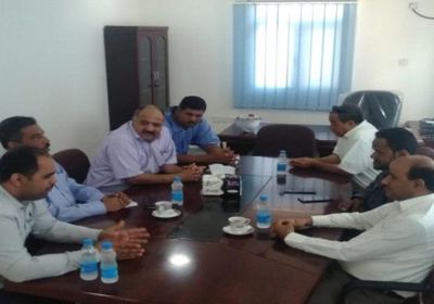 مسؤولو "كهرباء عدن" يتابعون إنشاءات محطة خورمكسر