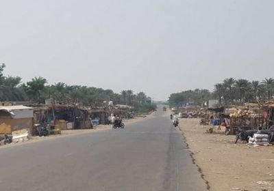 بقذائف المدفعية..مليشيات الحوثي تقصف مواقع "المشتركة" في الدريهمي