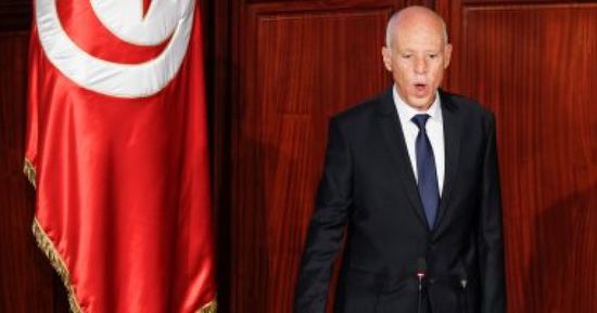 قيس سعيد يعفي سفير تونس والقنصل العام بباريس والتحقيق في شبهات فساد