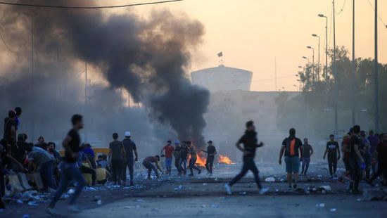 العراق.. اشتباكات بين محتجين وقوات أمن في كربلاء