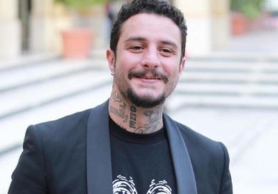 أحمد الفيشاوي يثير الضجة بإطلالته الأخيرة (فيديو)