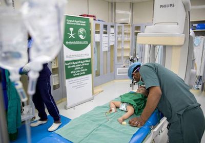 في رابع أيام الحملة.. طبية "سلمان للإغاثة" تجري 13 عملية قلب بالمكلا
