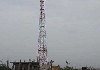 في تحدٍ للهدنة الأممية..قصف حوثي جديد على "المشتركة" في الفازة