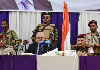بصورة شكلية.. مليشيات الإخوان تسمح لمحافظ تعز بالعودة للمدينة 
