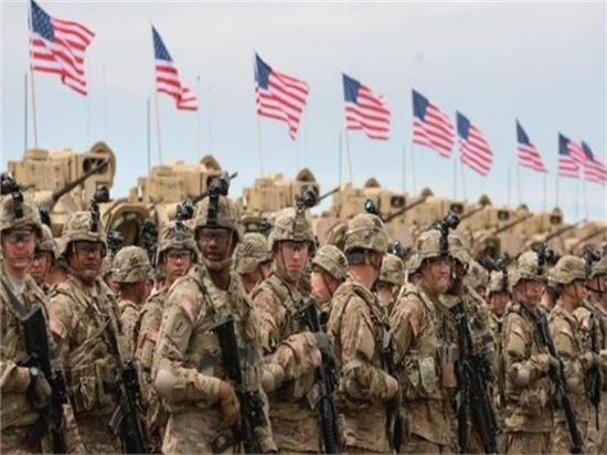 كدفعة أولى.. البنتاغون يرسل 750 جندياً أمريكيا إلى العراق