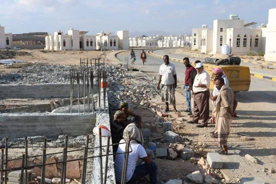 الانتهاء من أعمال ضخ مياه الشرب لمدينة خليفة السكنية بالمكلا.. قريباً 