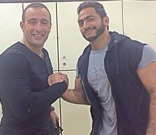 أحمد السقا يهنئ تامر حسني على فيلم "الفلوس"