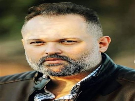 محمد محمود عبدالعزيز يكشف لأول مرة عن صورة خطيبته 