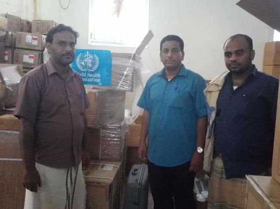 "الصحة العالمية" تقدم أجهزة ومعدات طبية جديدة لمستشفى الشحر العام