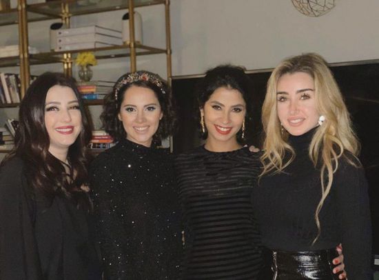 روبي تنشر صور احتفالاتها بالعام الجديد مع نجوم الفن 