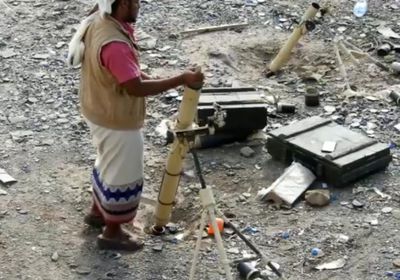 مدفعية القوات المشتركة تستنزف مليشيا الحوثي في تعز (فيديو)