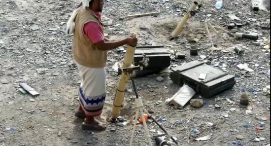 مدفعية القوات المشتركة تستنزف مليشيا الحوثي في تعز (فيديو)