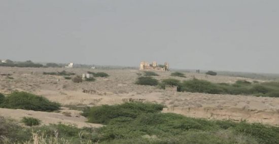 سقوط قذائف حوثية على القوات المشتركة في الجاح