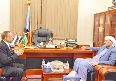 الرئيس الزُبيدي يطلع على مستوى الأمن والخدمات بلحج