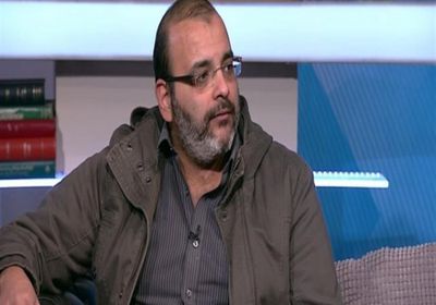 أيمن بهجت قمر يحيي ذكرى رحيل والده