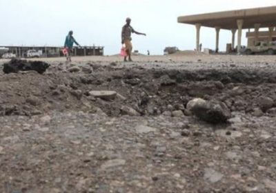 قصف حوثي غادر على أهالي الطور بالحديدة