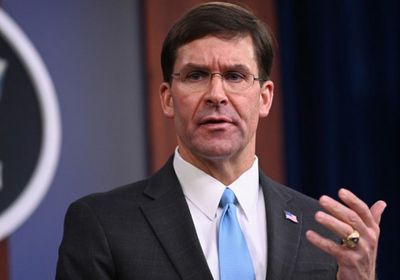 على خلفية التصعيدات مع إيران.. وزير الدفاع الأمريكي يلغي عطلته الرسمية