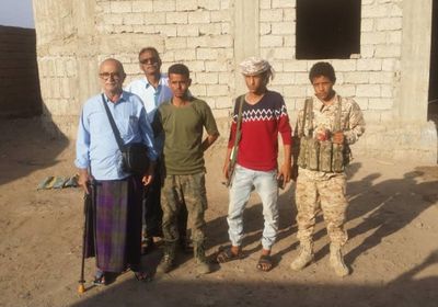 أمن لحج يطرد متعديا من فيلا ويردها لمالكها (صور)