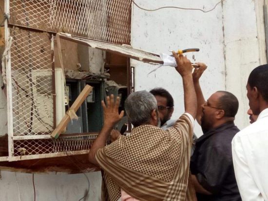 بدء تحصيل فاتورة كهرباء نوفمبر في عدن غدا