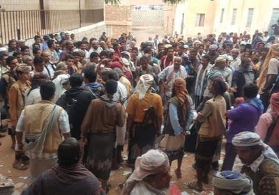 قبائل لقموش تطالب بتحقيق دولي بجرائم مليشيا الإخوان (صور)