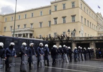 اليونان تكثّف التدابير الأمنية بمحيط السفارتين الأمريكية والإسرائيلية